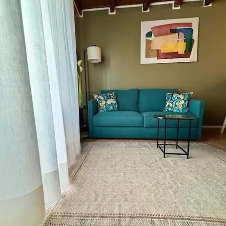 Apartment Splendido Bilocale In Via Madonnina, Zona Brera *