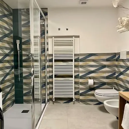 Apartment Splendido Bilocale In Via Madonnina, Zona Brera